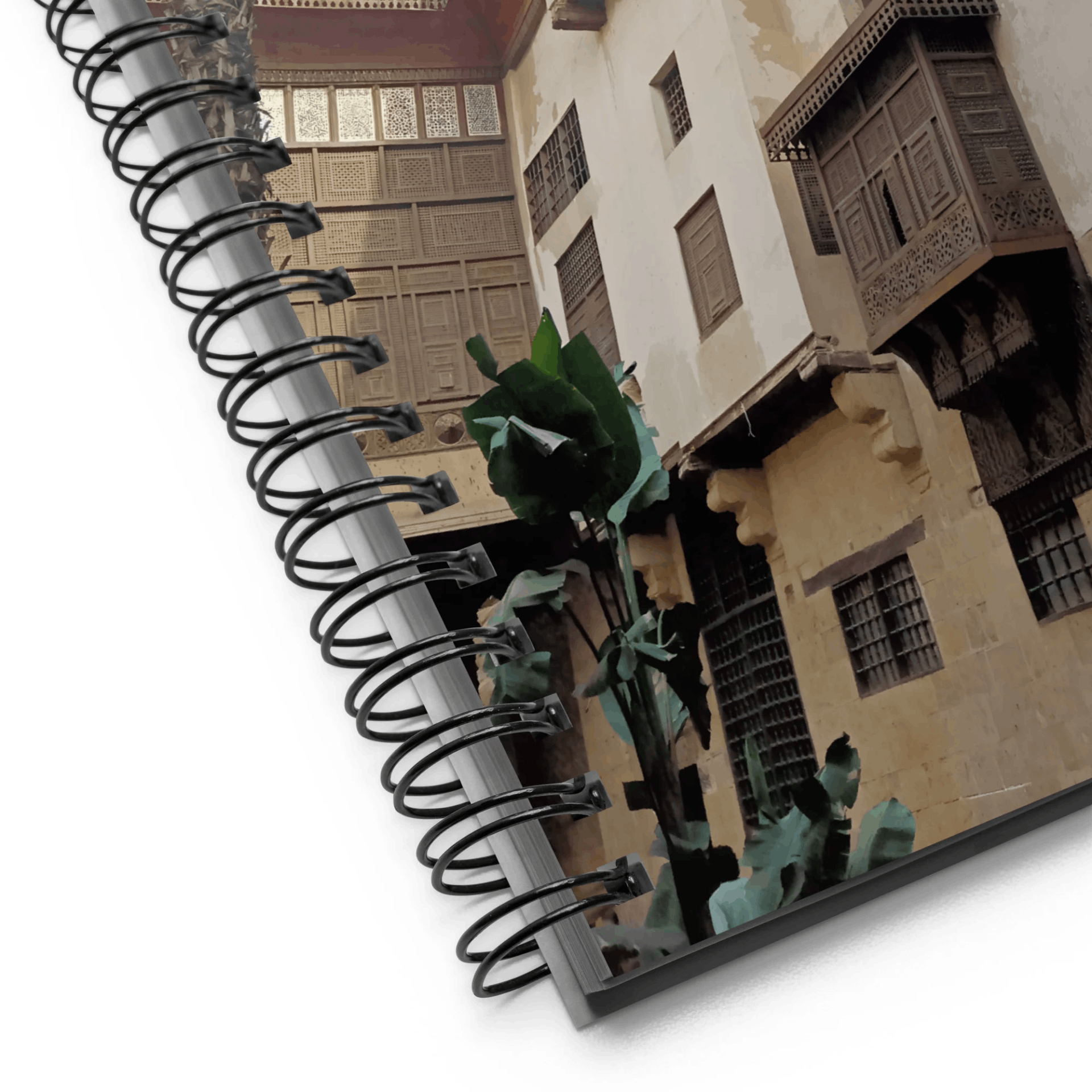 "تصميم دفتر (Notebook) تراثي: دمج التوثيق المعماري بالاستخدام اليومي".
