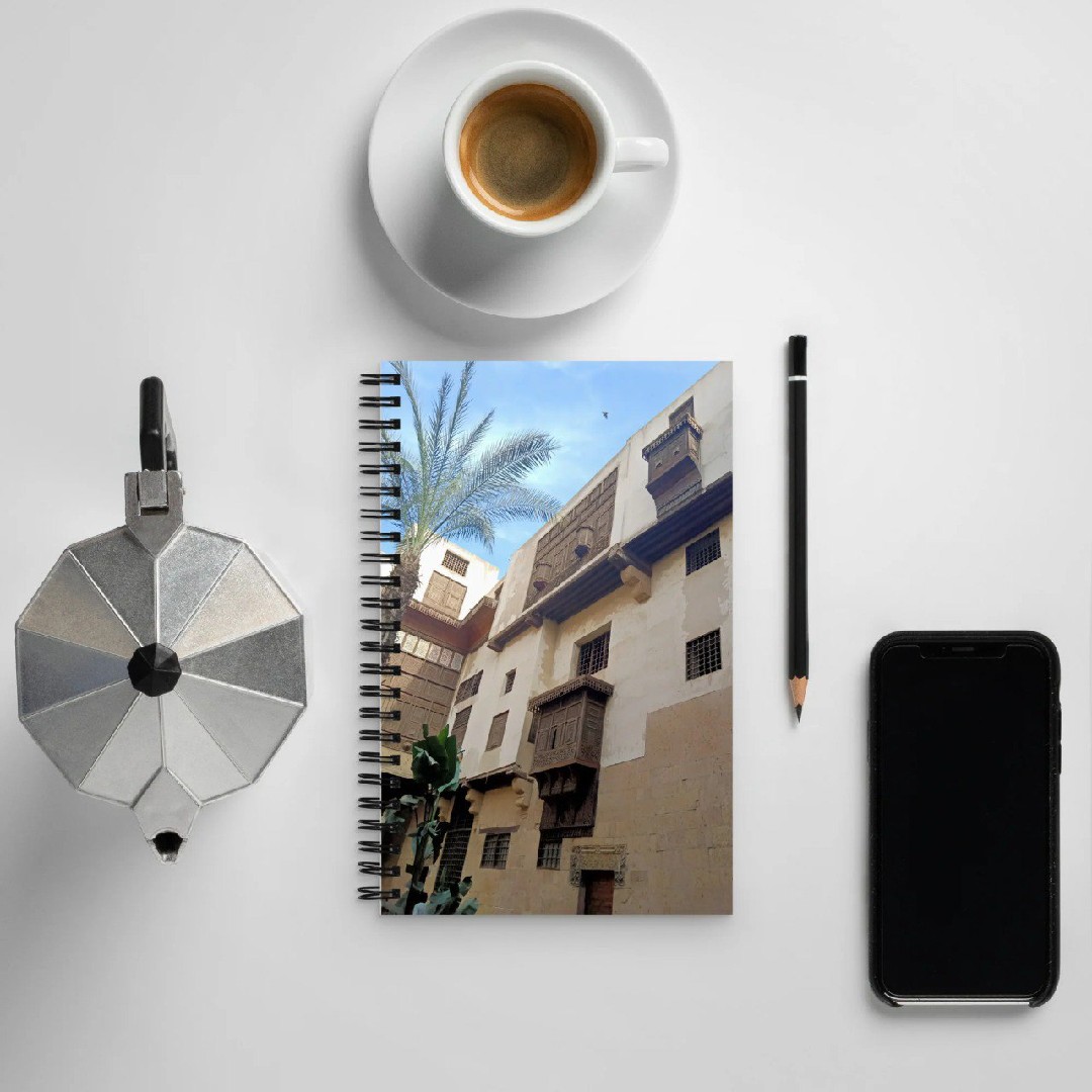 "تصميم دفتر (Notebook) تراثي: دمج التوثيق المعماري بالاستخدام اليومي".
