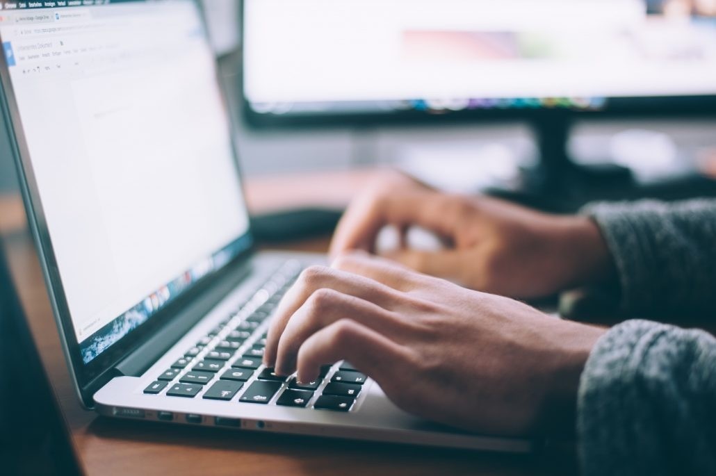 إدخال البيانات بسرعة ودقة