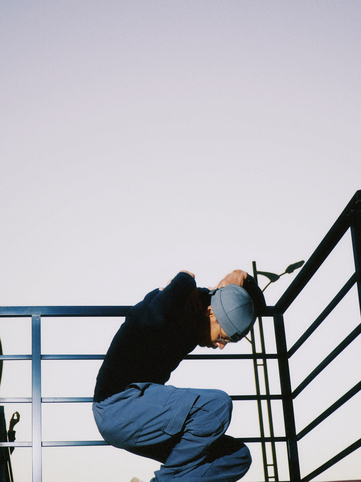 مصمم استعراضات ومؤدٍّ حركي محترف