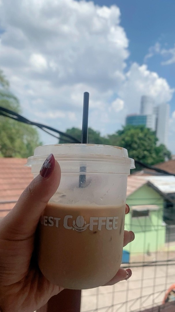 Mengedit foto,serta mendesain,