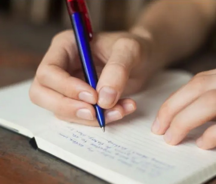 خدمات-طلابيه