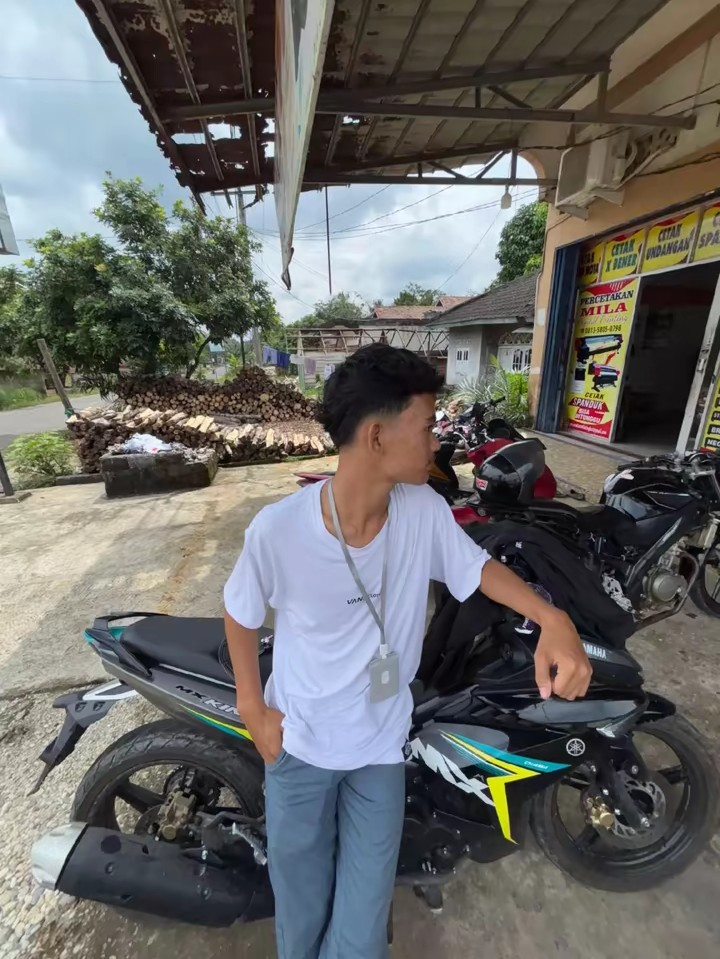 desain-siswa-kreatif-young-creative-design-simple-design-project-creative-student-design-desain-murah-berkualitas