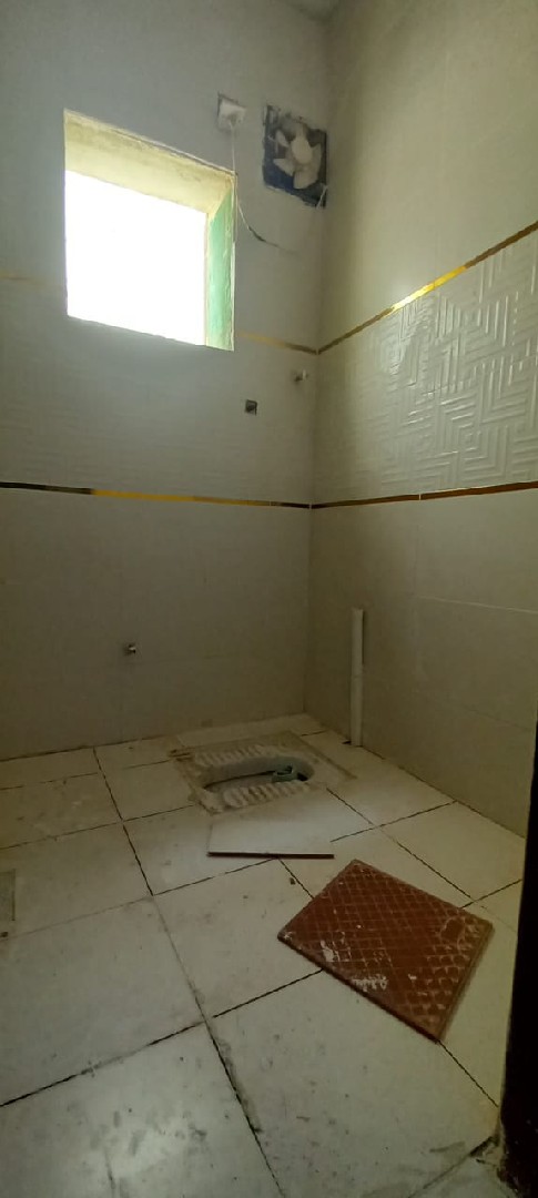 معلم بلاط مع سيراميك ورخام