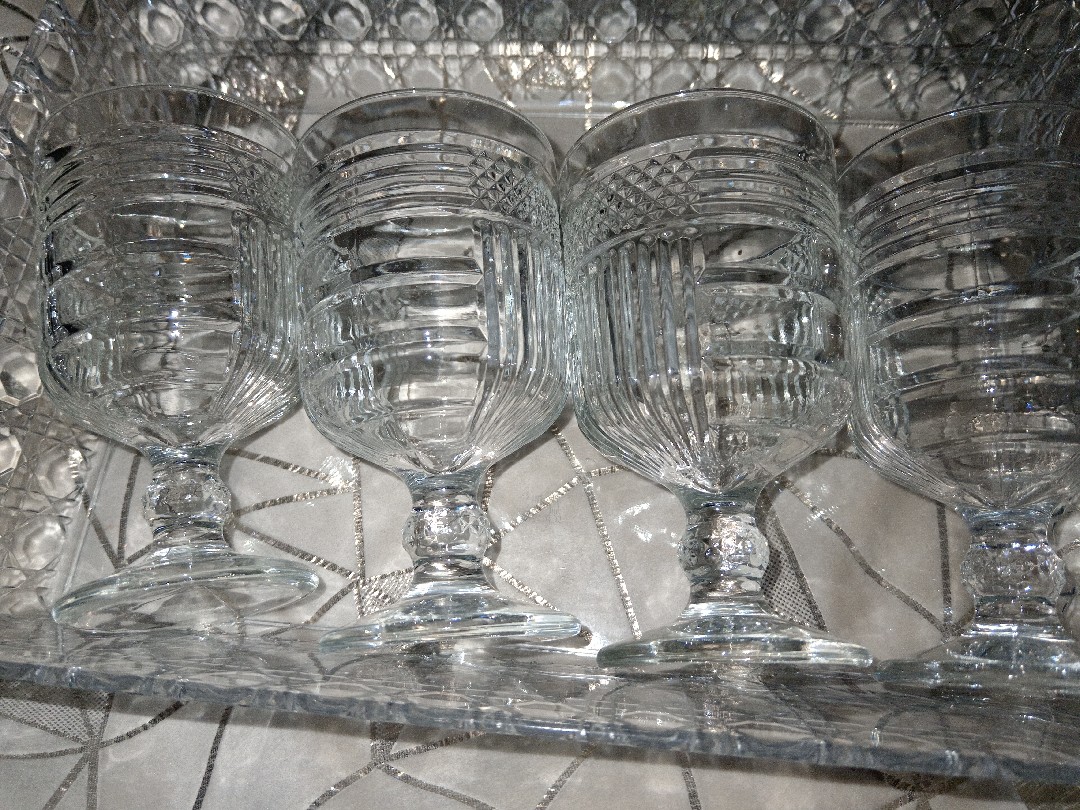 توفير-وتنسيق-المود-لحفلات-الزفاف-وعقد-القران-والحنه