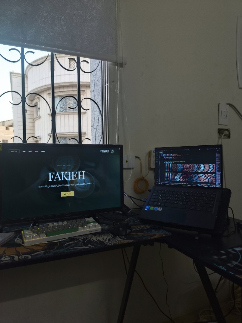 مصمم-مواقع-ويب-احترافيه-وانظمه-اداريه